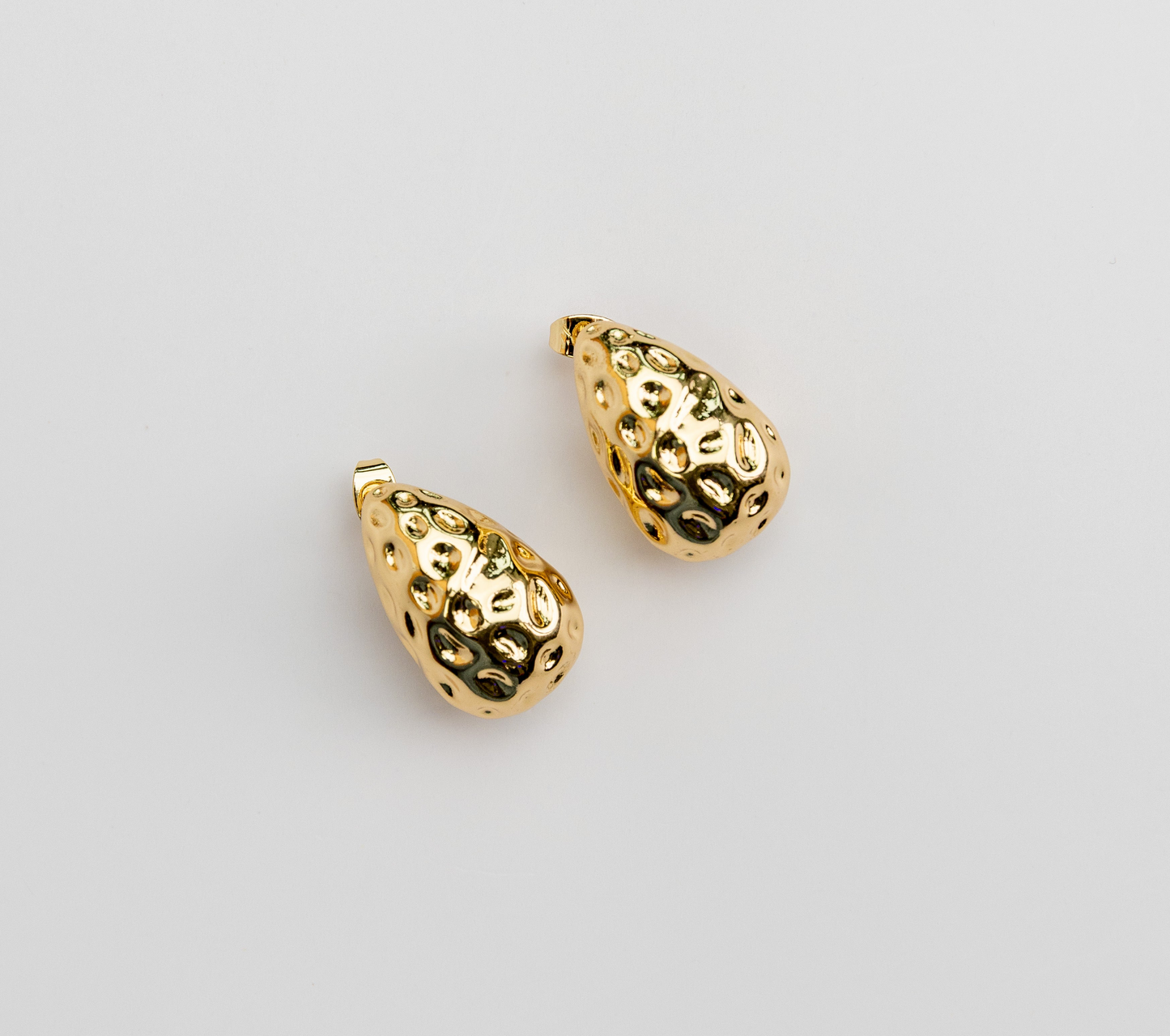 Hammered teardrop earrings